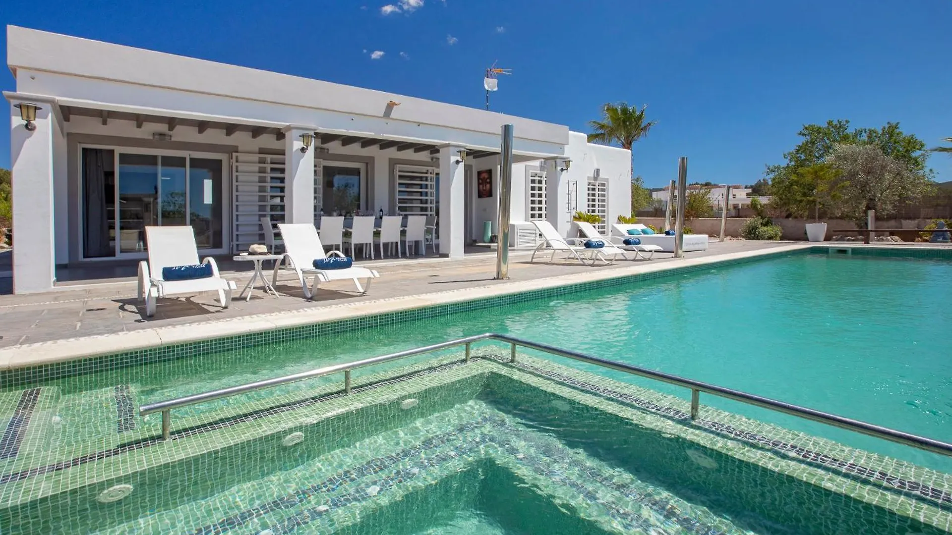 Villa Near San Antonio Sleeps 10 إسبانيا