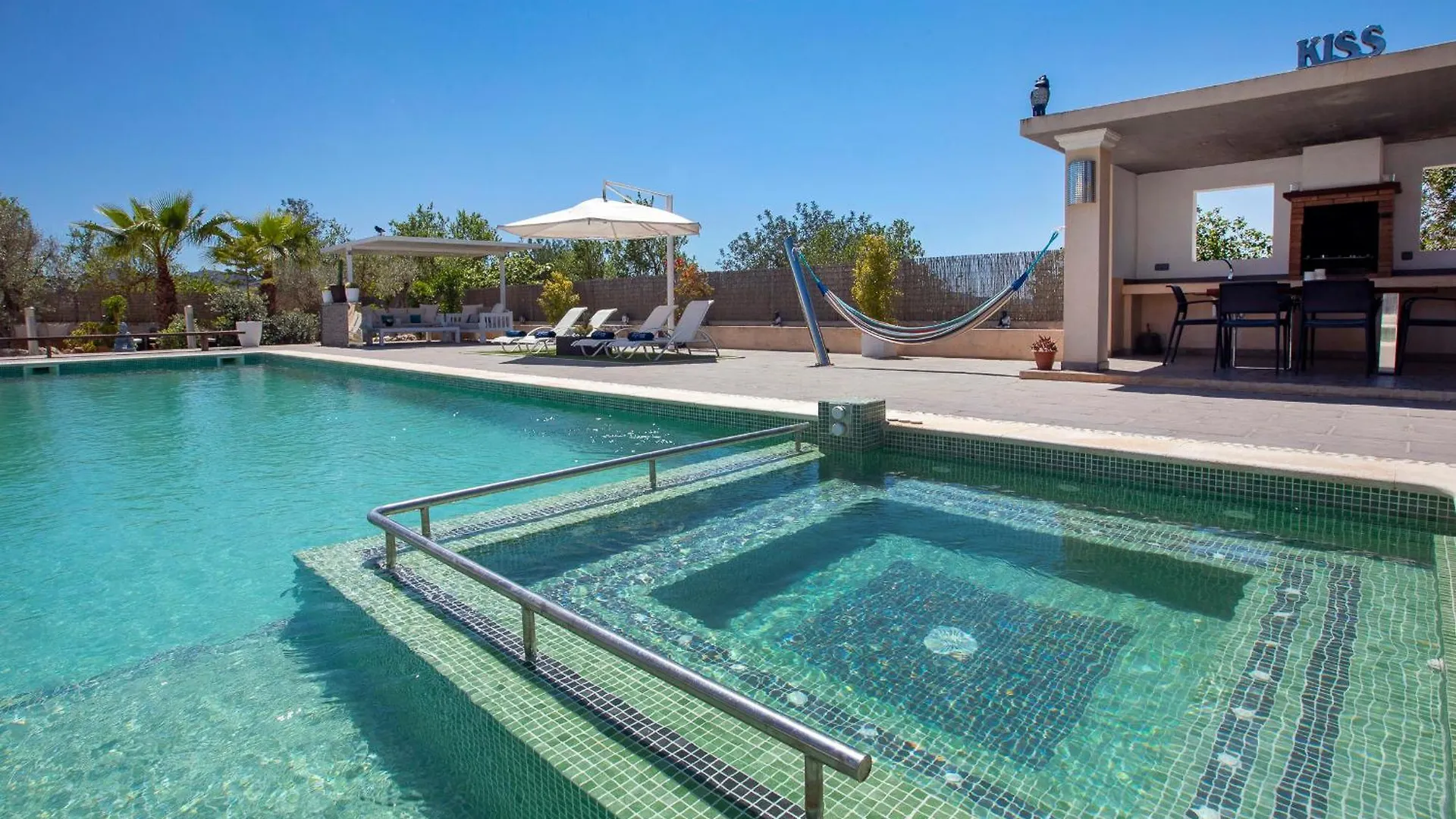 Villa Near San Antonio Sleeps 10 스페인